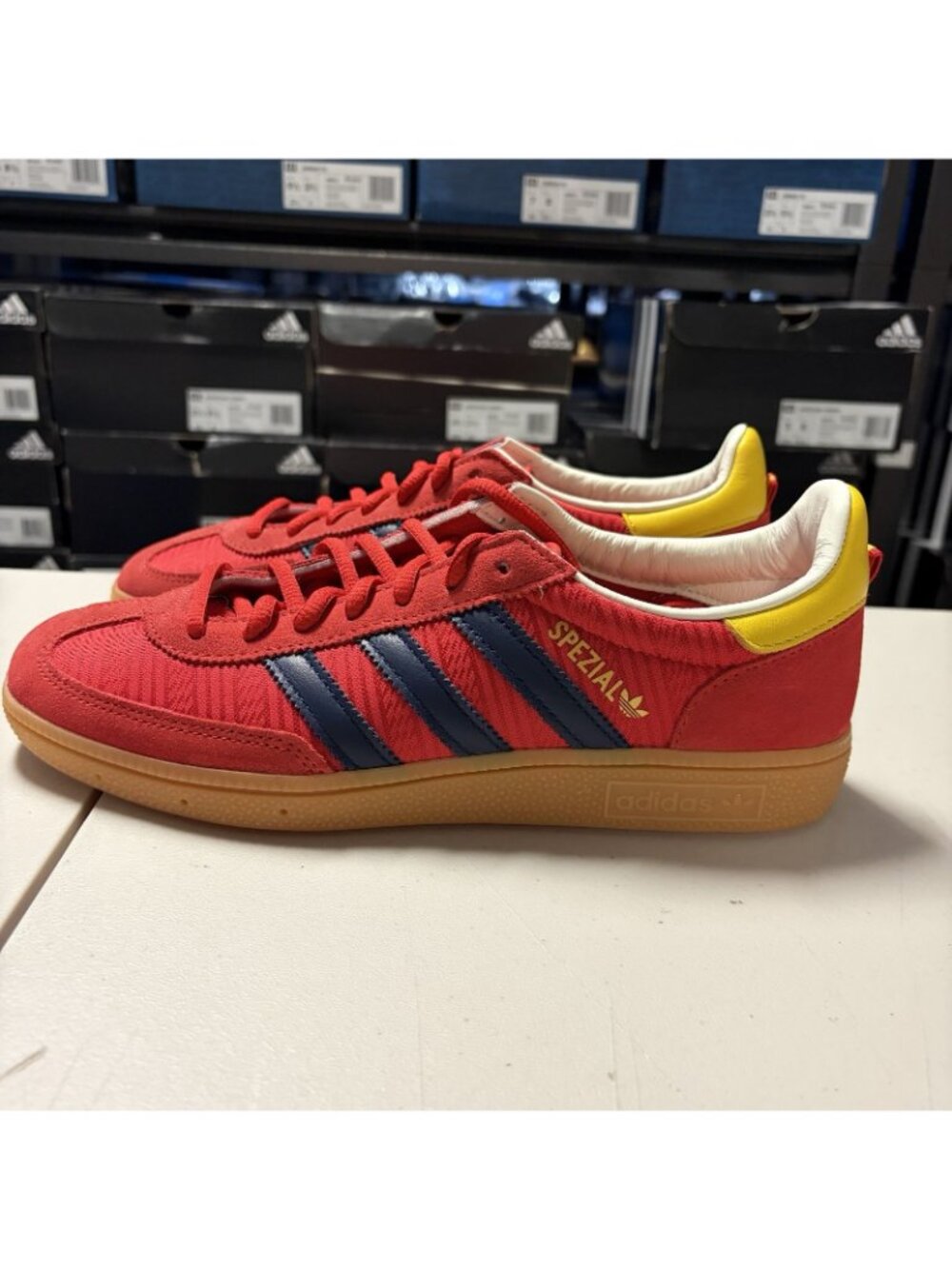 Size 7.5 Adidas Men’s Handball Spezial - Hq7260 - Picture 3 of 7